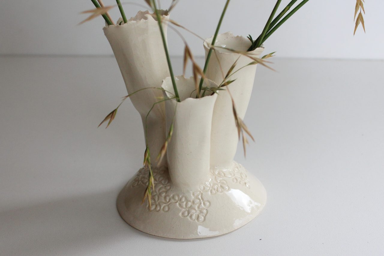 3 fluted detailed vase - Image 3