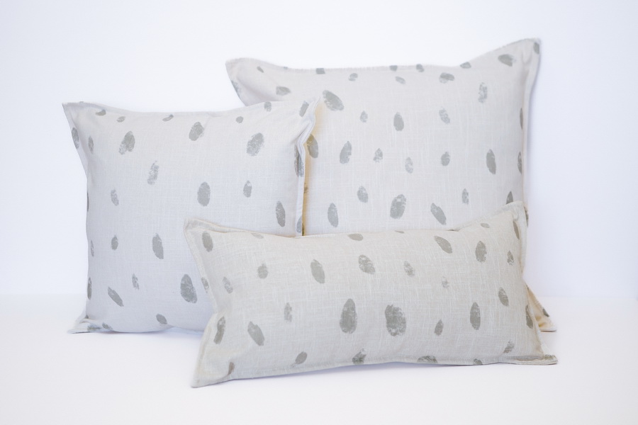 Sweet Anemonè Sage Simplistic Dots
